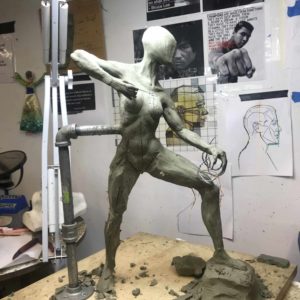 scultura di aloy durante la realizzazione