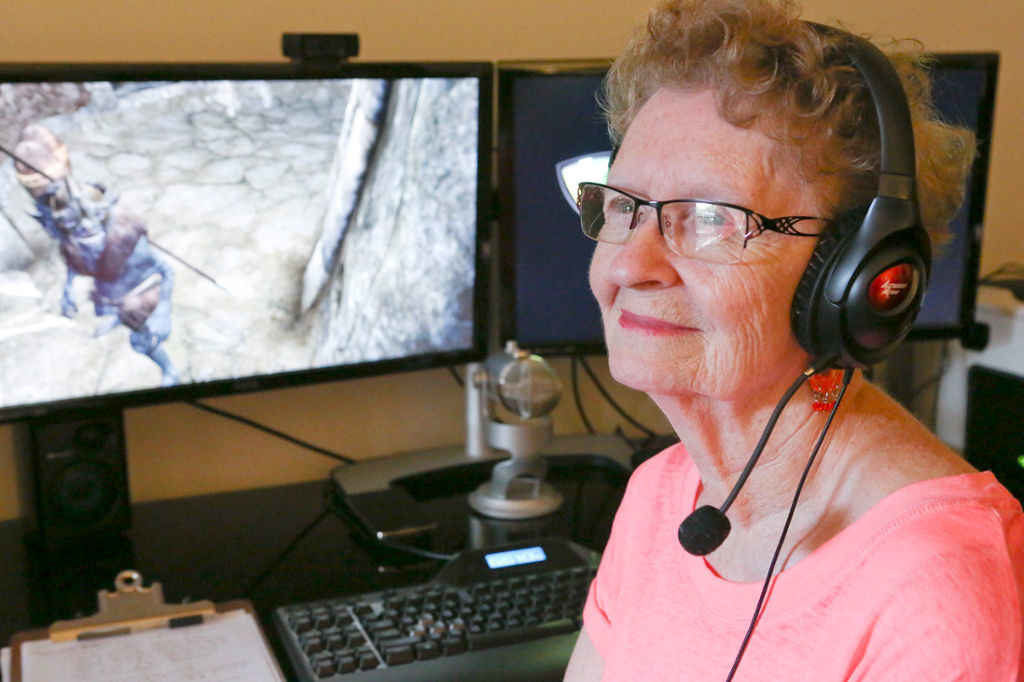 una foto della Skyrim granny Shirley Curry