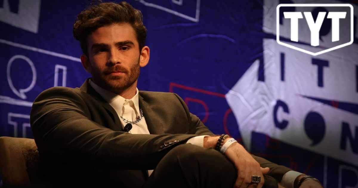 Fotografia di Hasan "Hasanabi" Piker, streamer e giornalista Fotografia di Hasan "Hasanabi" Piker, streamer e giornalista