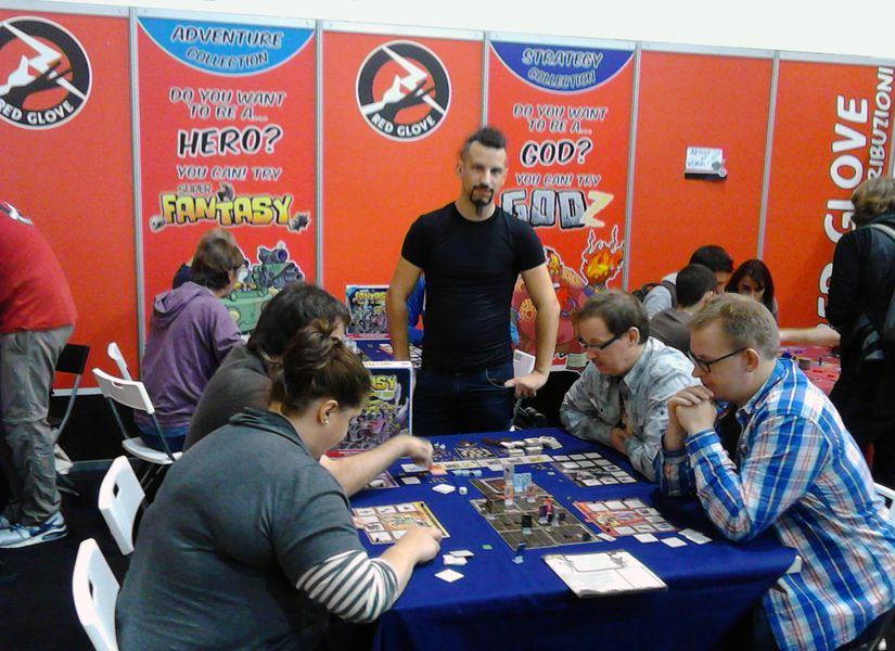 Marco Valtriani ad Essen durante una dimostrazione di superfantasy