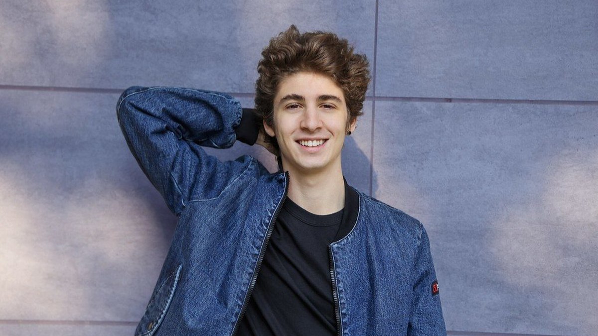 Quanto Guadagna Favij L Incasso Mensile E Stellare Player It