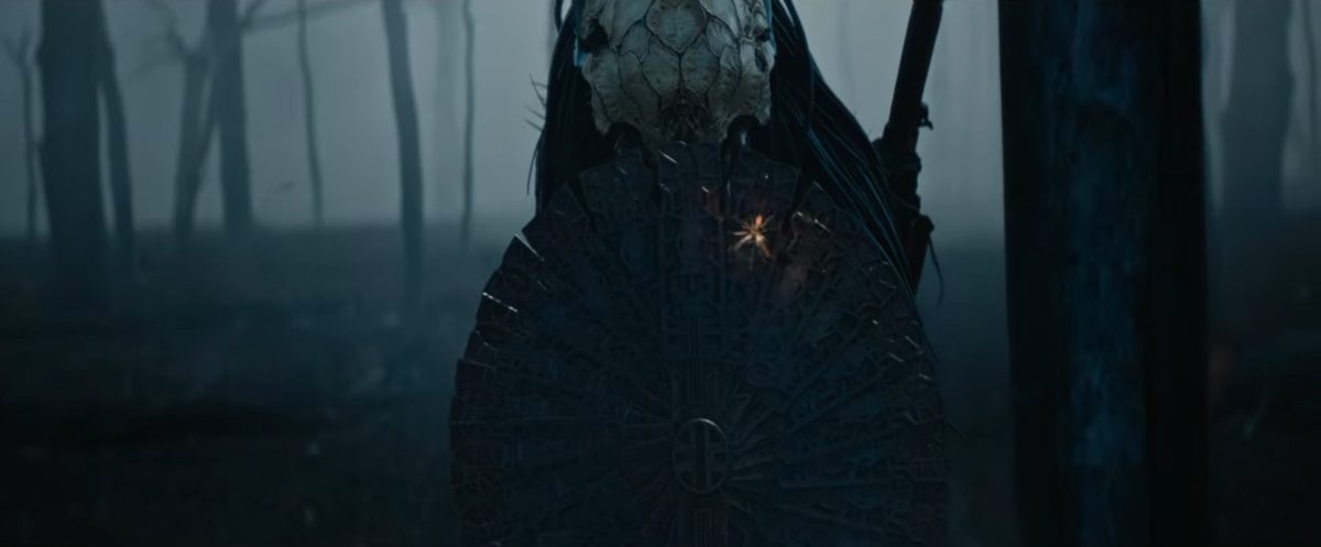 Il predator presente in Prey che sfodera lo scudo retrattile ispirato al God of War del 2018.