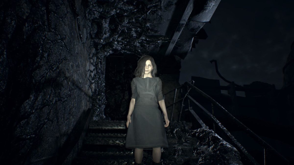 Resident Evil VII, Eveline si mostra a Mia sui resti della nave Annabelle.