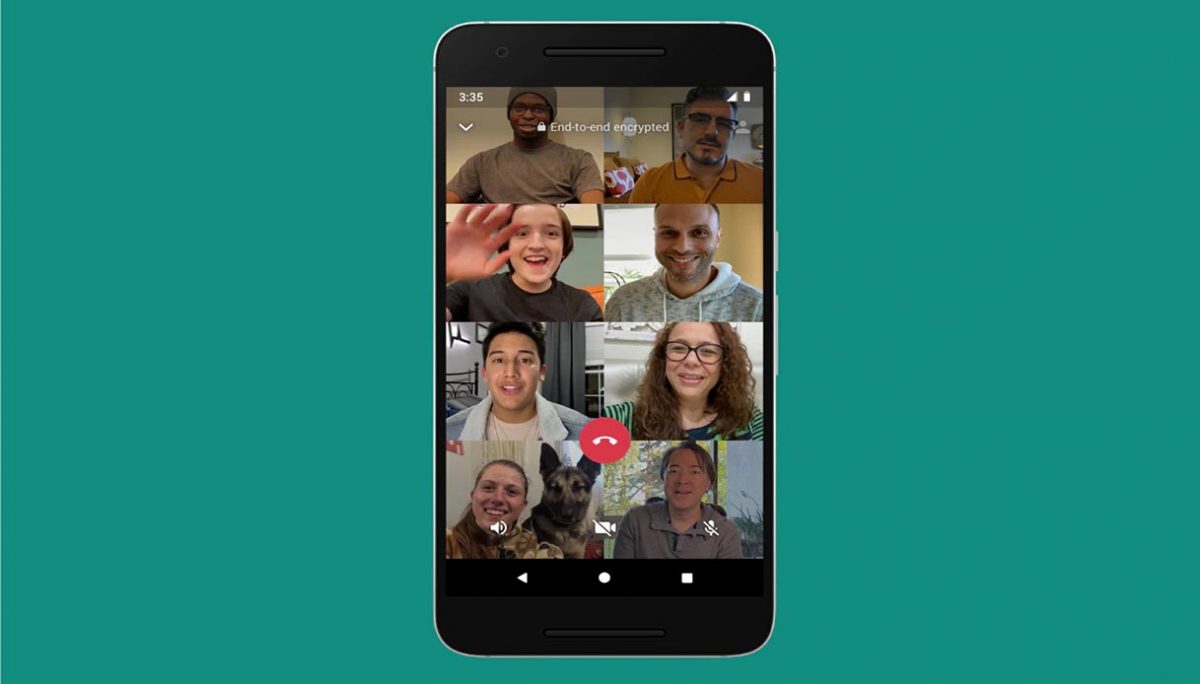 Pantalla de videollamada de WhatsApp con 8 participantes