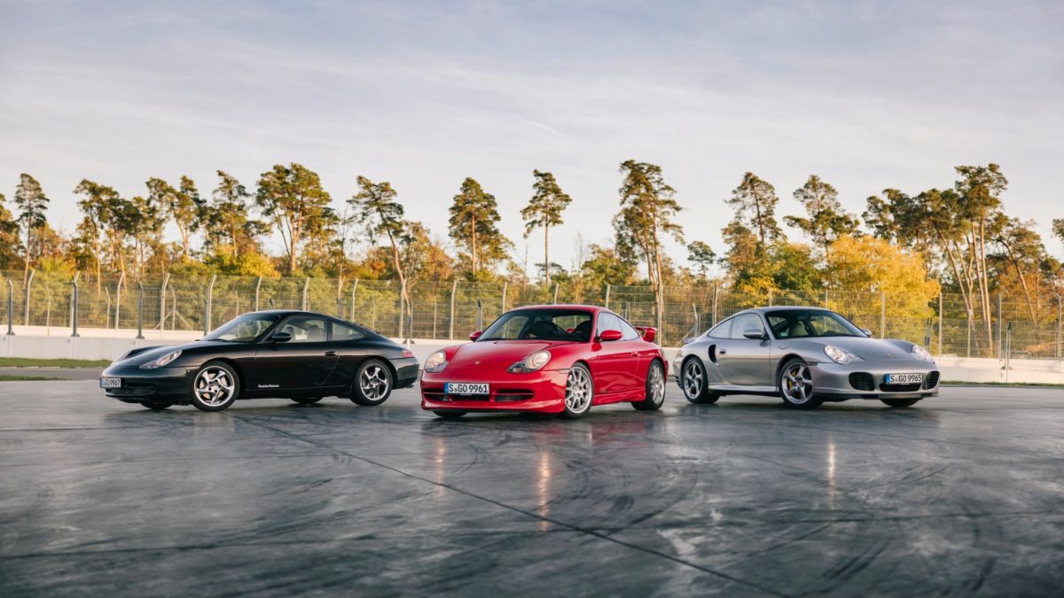 Porsche 911, modelli in nero, rosso e grigio