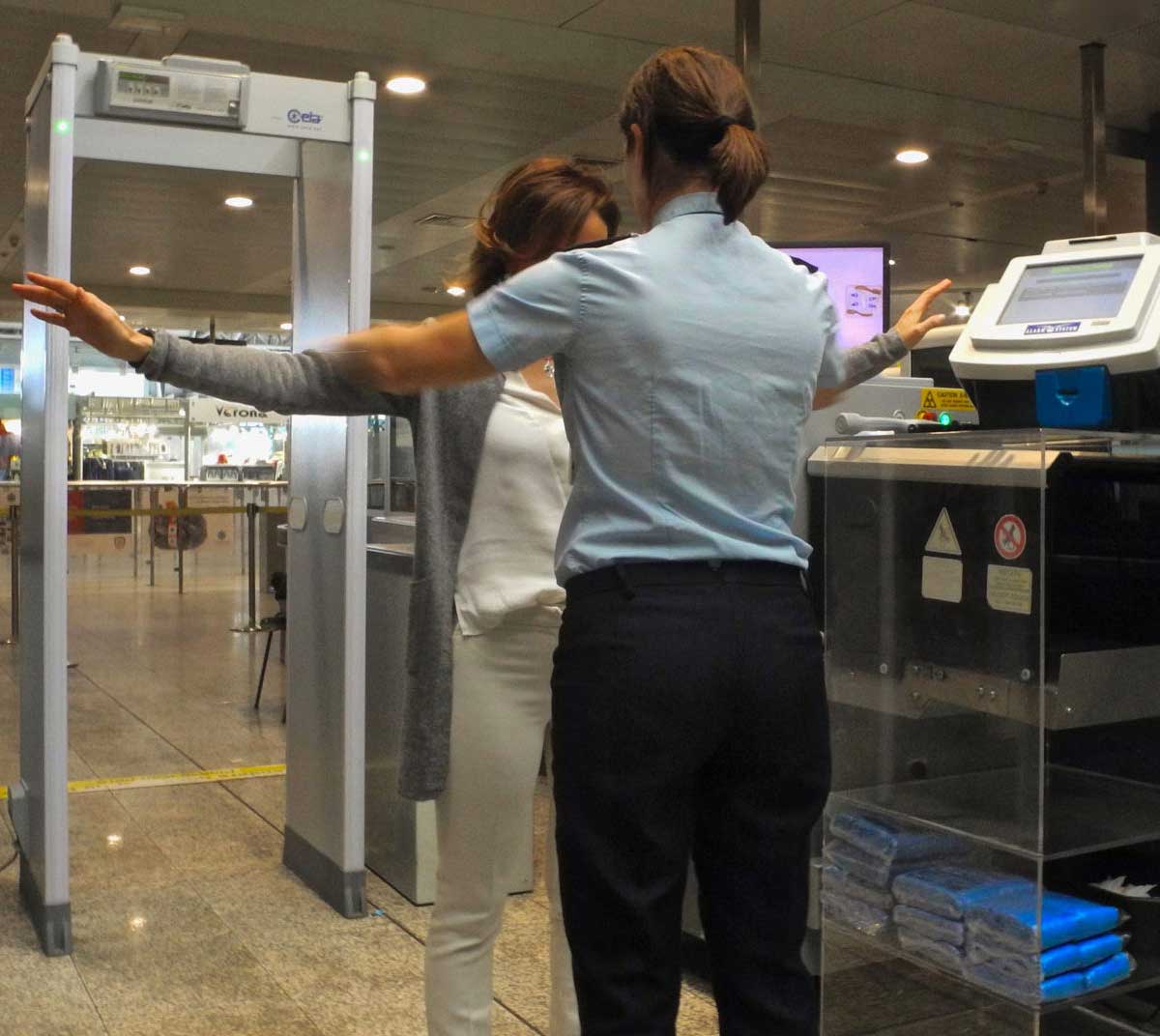 Sicurezza controlli aeroporti 