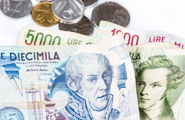 Banconote e monete della lira italiana