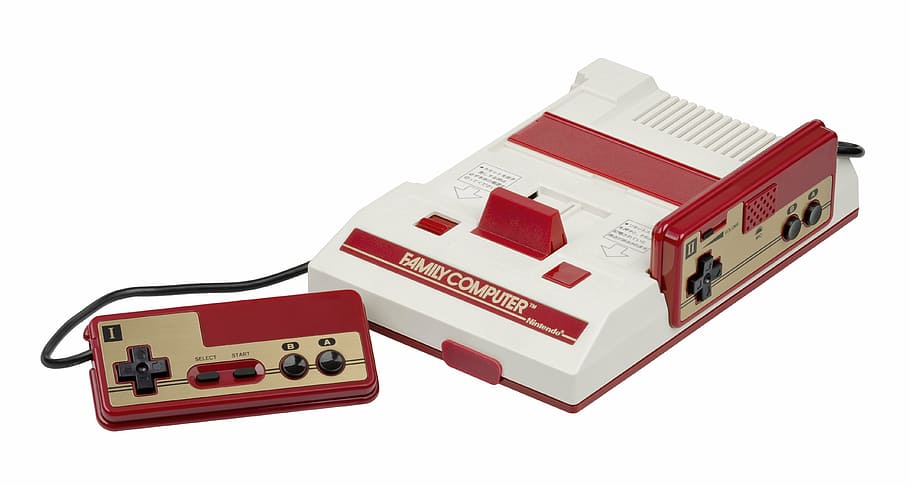 Il Famicom (o Family Computer), conosciuto in Occidente come NES.