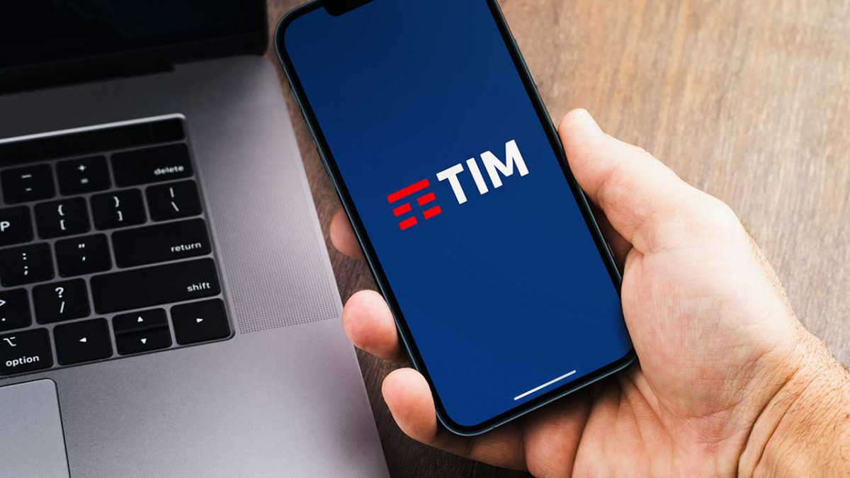 Telefono con logo Tim