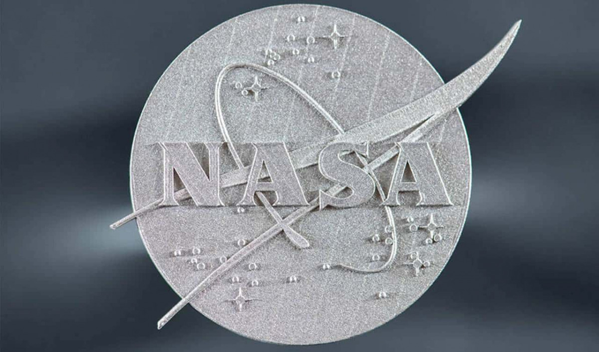 Logo della NASA stampato in 3D e realizzato con il GRX-810
