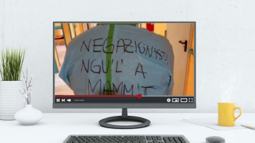 youtube e negazionisti cosa succede