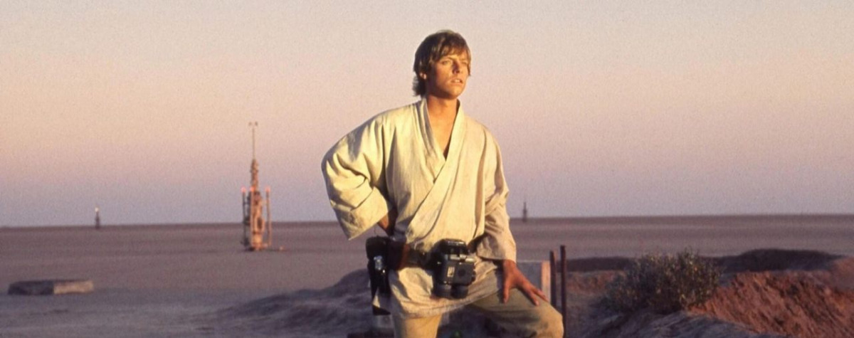 Luke osserva il tramonto di Tatooine