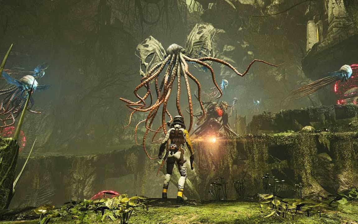 Selene affronta dei mostri-medusa alieni