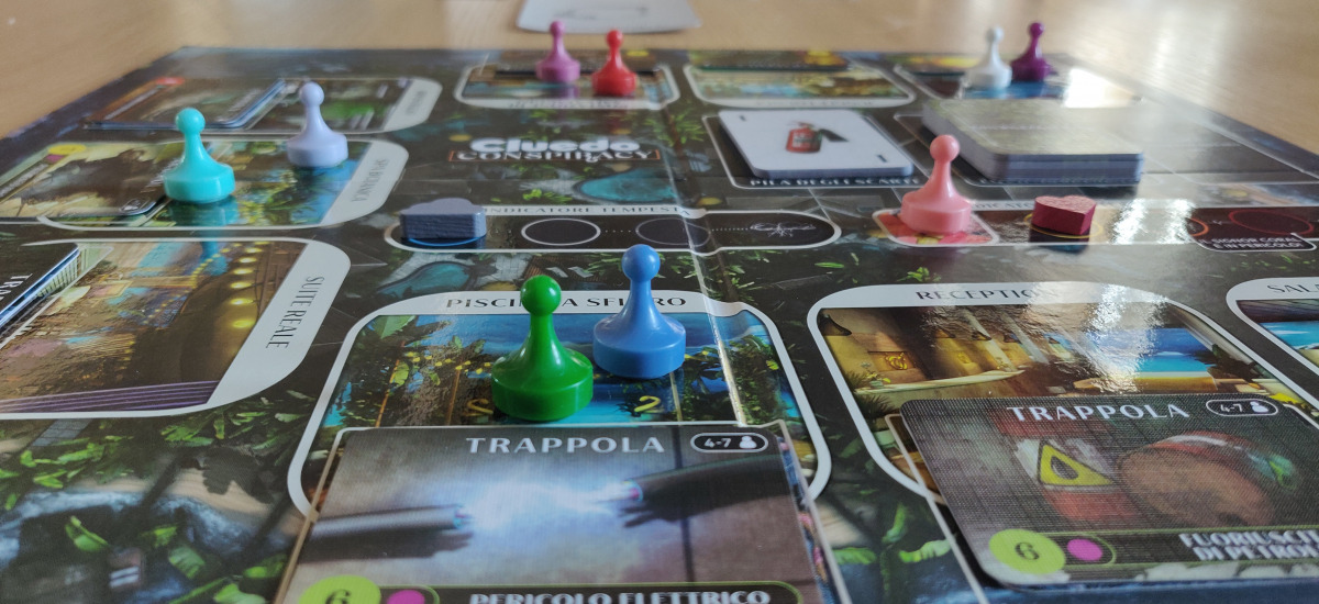 Cluedo Conspiracy, gioco da tavolo per adulti e ragazzi, dai 14 anni in su,  gioco di