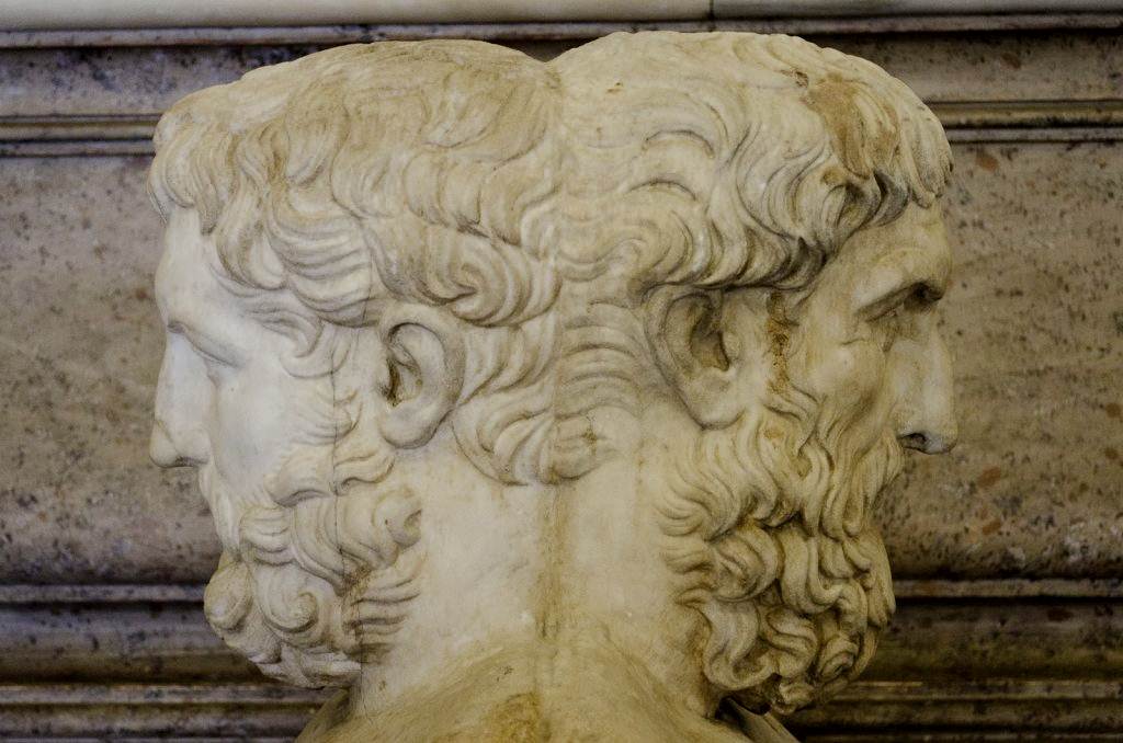 Statua di Giano, il dio bifronte