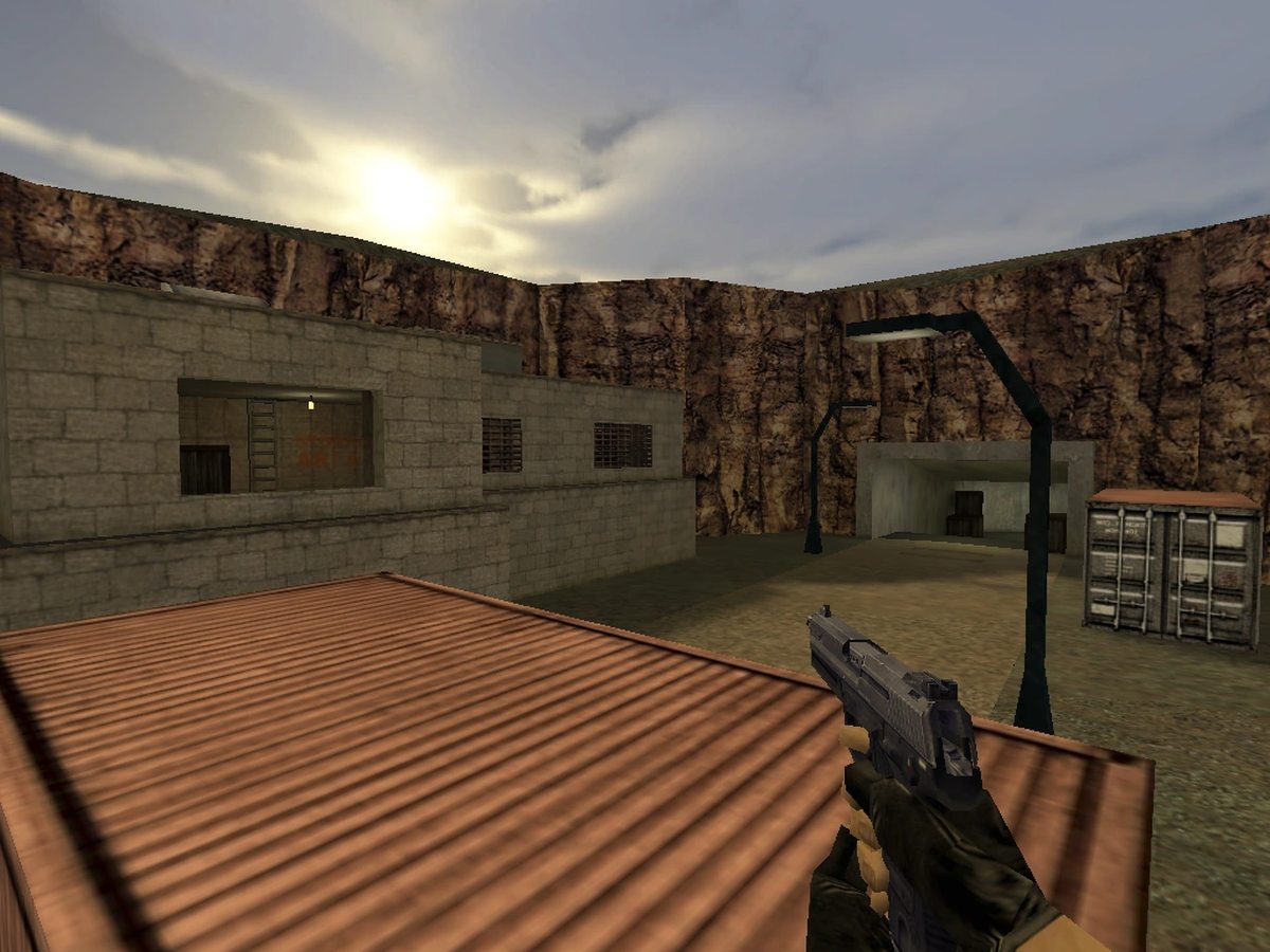 Counter Strike 2000 siege map