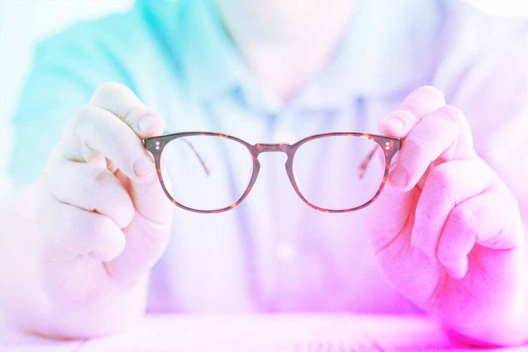 mettetevi gli occhiali