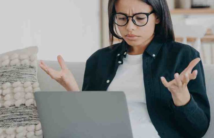 donna sorpresa connessione