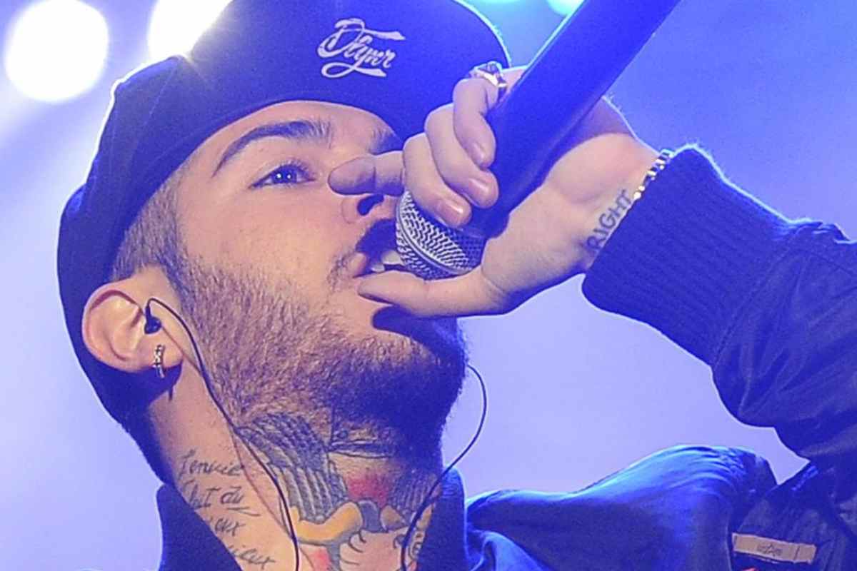 Emis Killa, artista ritiratosi da Sanremo