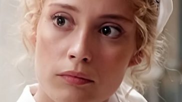 Ana Garcés nei panni di Jana