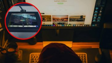 Scrivania con pc integrato