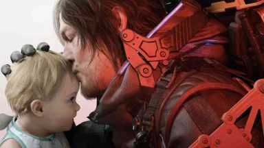 Norman Reedus come Sam Porter Bridges che bacia in fronte un personaggio di Death Stranding 2