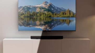 fire tv amazon sopra mobile con soundbar