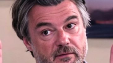 Primo piano di Michele, personaggio di Un Posto al Sole