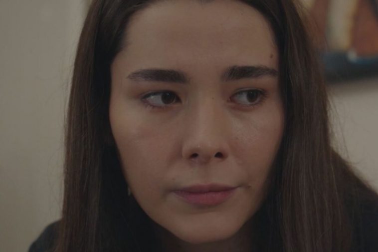 Primo piano di Oylum, personaggio di Tradimento