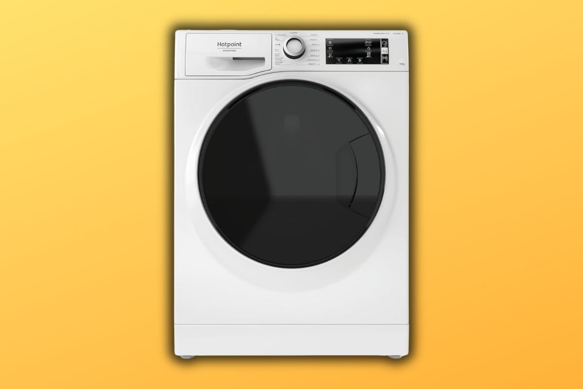 Hotpoint Ariston NBT 1048