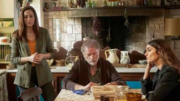 La famiglia Molina in cucina: scena di Ritorno a Las Sabinas