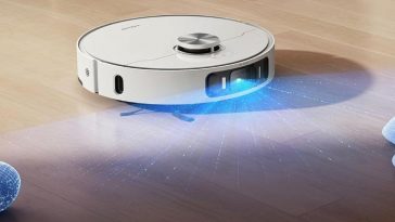 robot aspirapolvere Dreame L40 che analizza con laser gli ostacoli sul pavimento