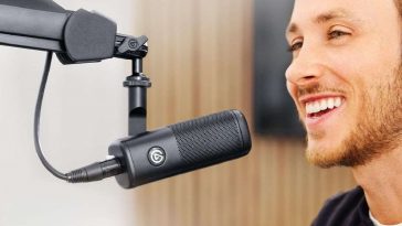 ragazzo che utilizza Elgato Wave DX