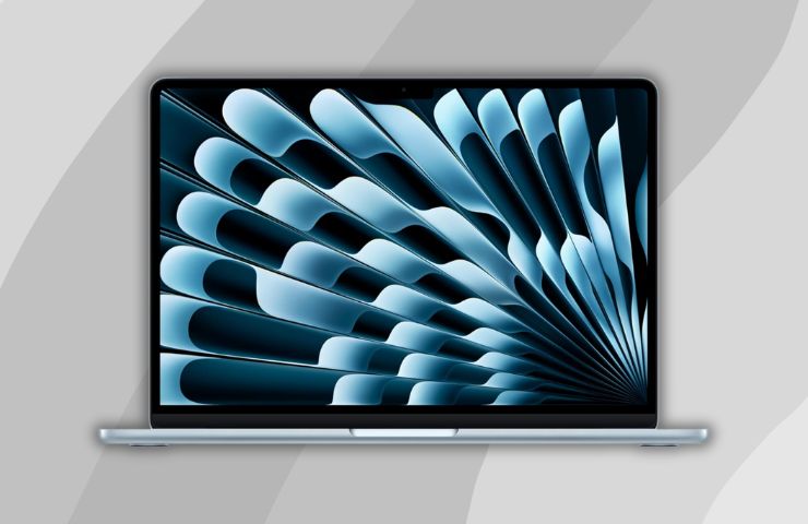 MacBook Air 13 su sfondo grigio