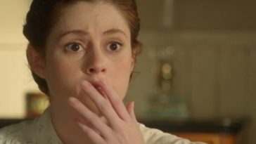 Maria de La Promessa con espressione sorpresa