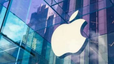 logo apple su parete di vetro