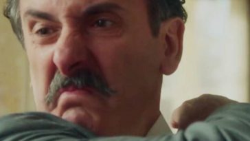 Il conte de Ayala in atteggiamento violento