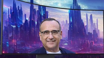 carlo conti su monitor curvo LG