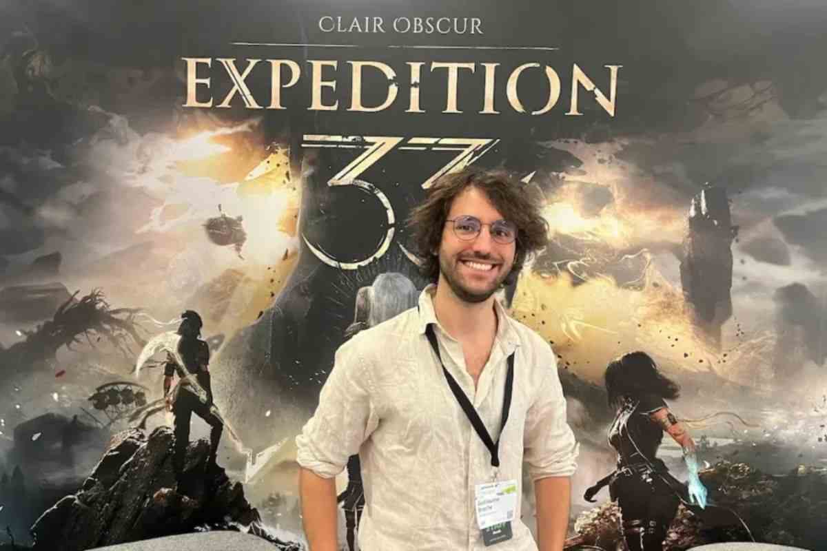 Guillame Broche davant a cartellone di Expedition 33