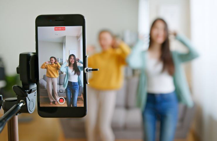 Registrano un video su TikTok