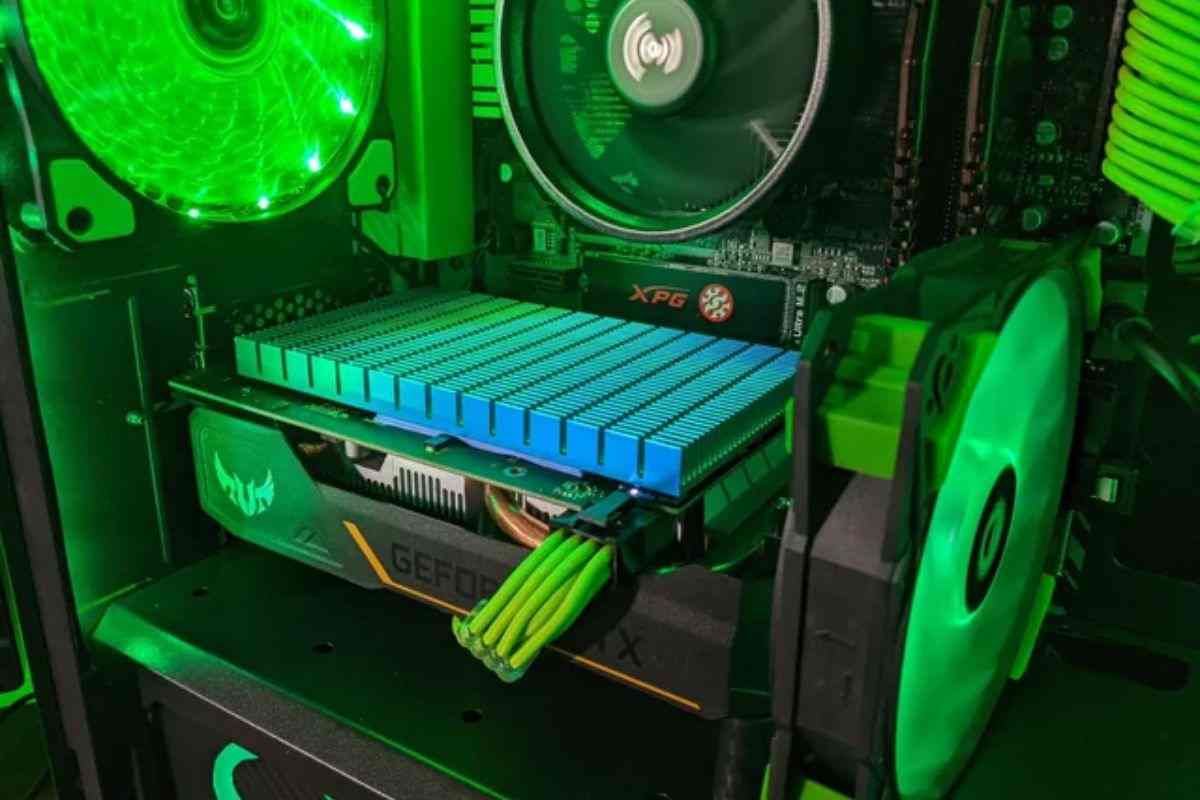 dissipatore inserito in case computer geforce