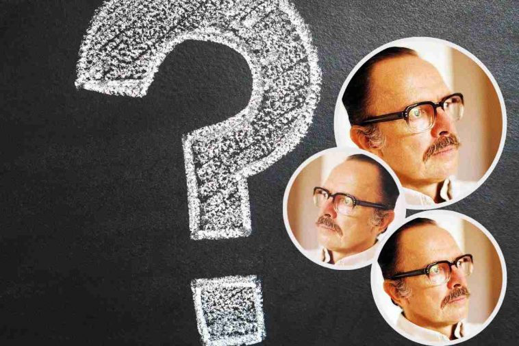 Un punto interrogativo e la faccia del misterioso David Woodard