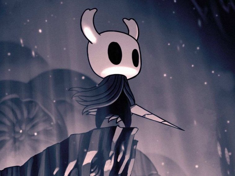 cavaliere con testa da insetto che troneggia su punta di montagna