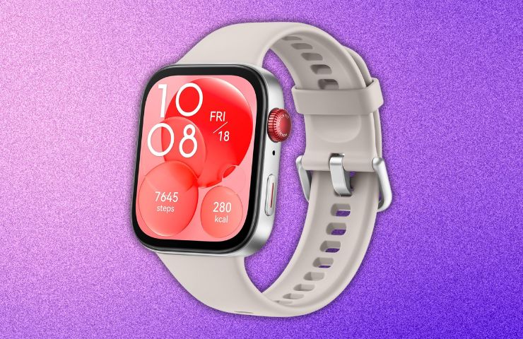 smartwatch huawei watch fit 3 su sfondo viola