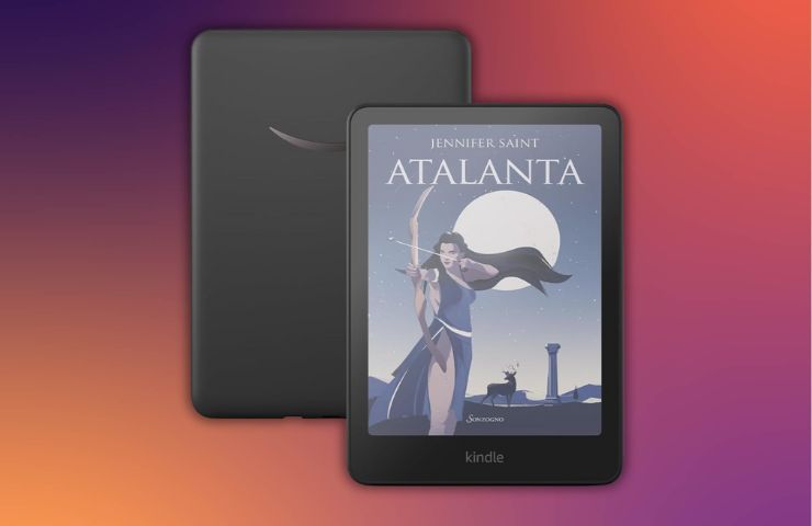 kindle colorosoft fronte retro su sfondo rosso e arancione