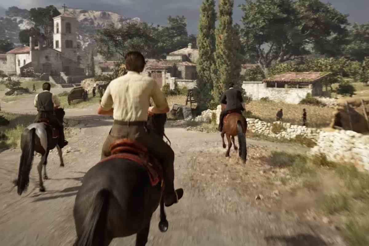 personaggio con casaccia bianca a cavallo in strada sterrata