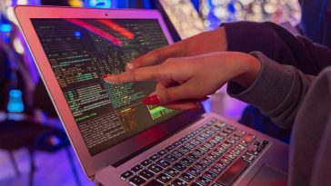 Un computer da hacker