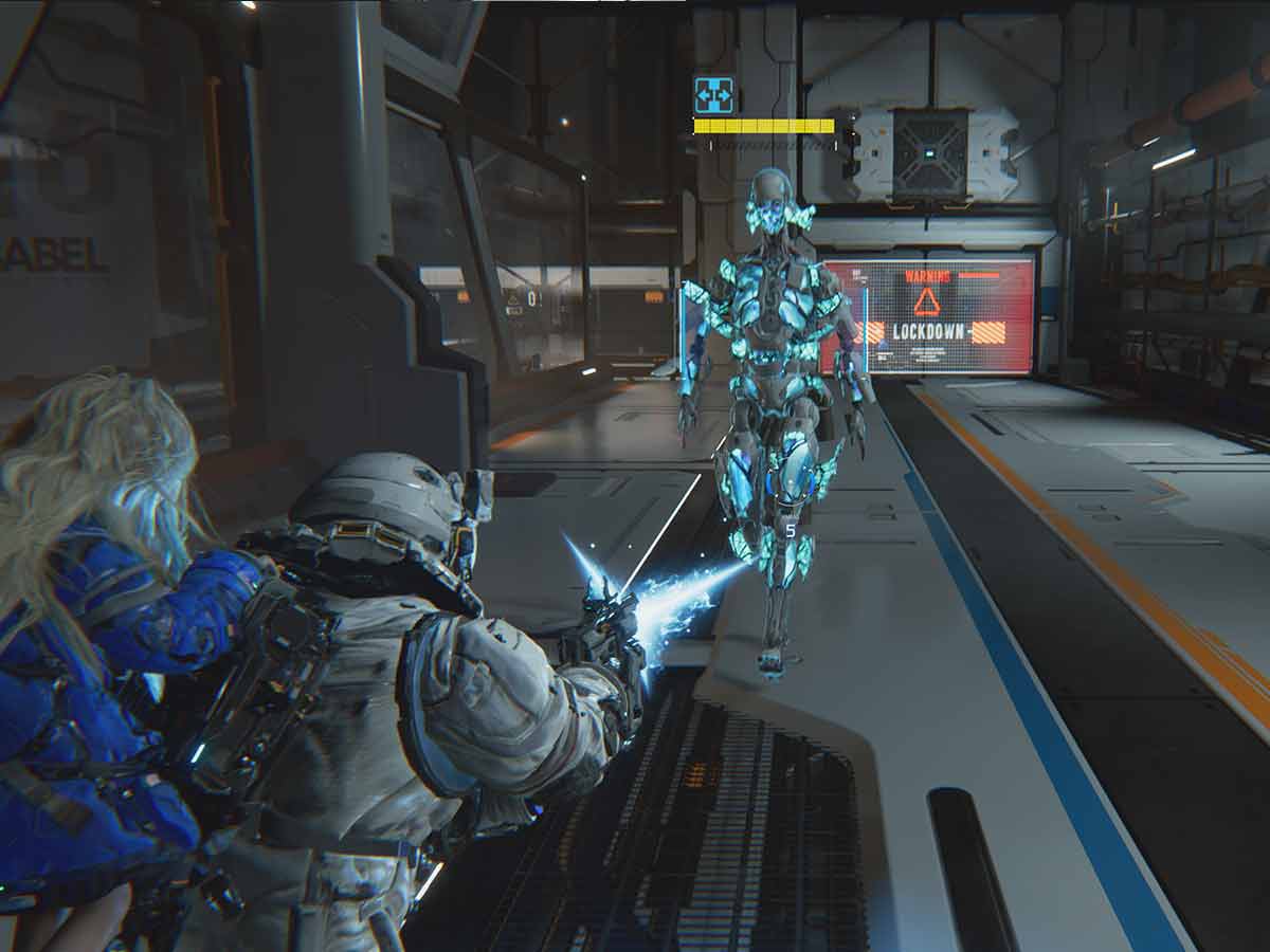 Hugh spara a un nemico