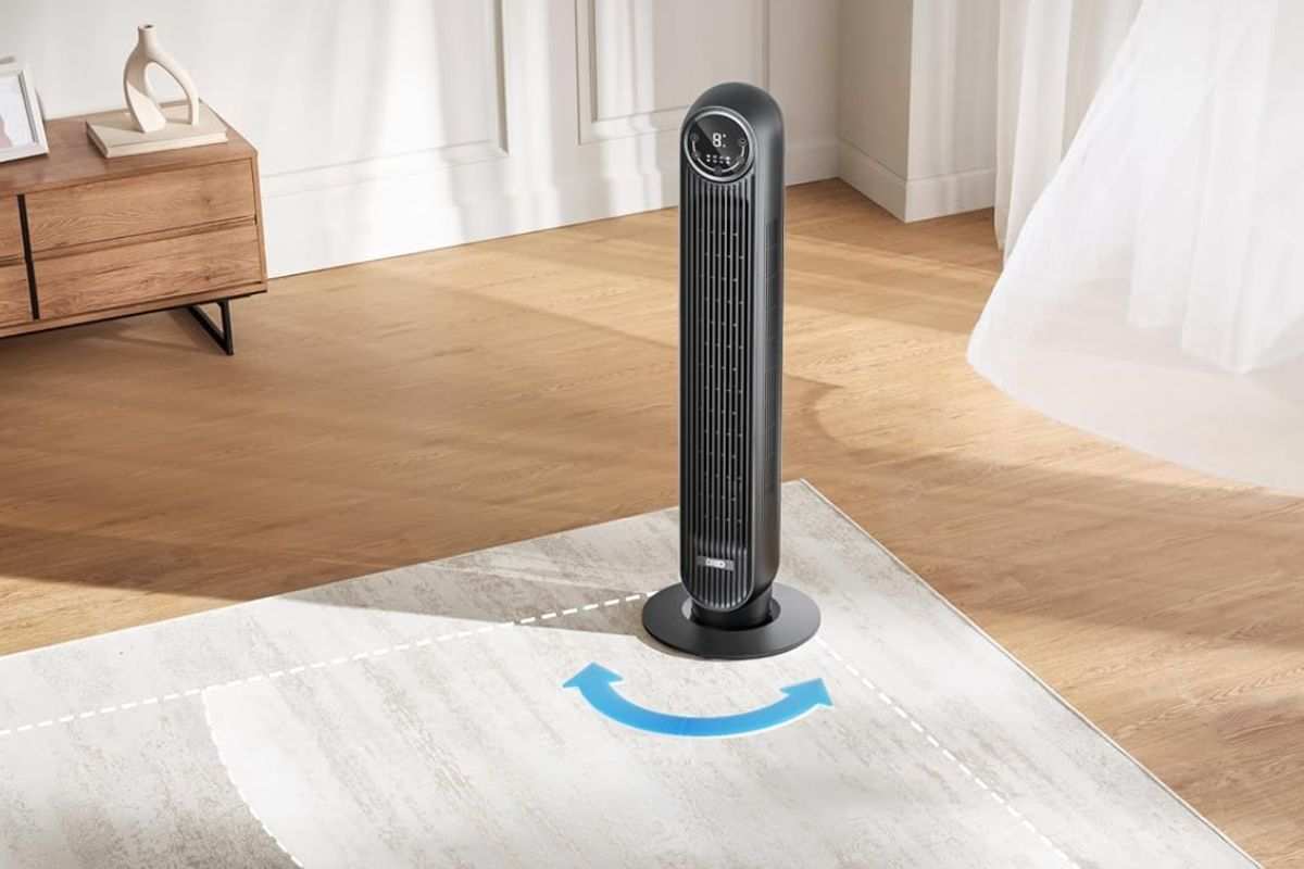 Dreo 28dB Ventilatore a Torre Silenzioso al centro di salotto su tappeto