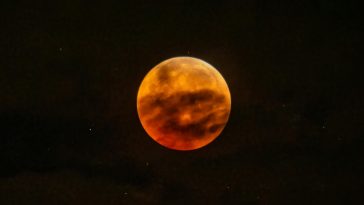 La luna rossa
